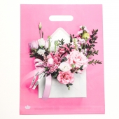 Розовый пакет с цветочным принтом и вырубной ручкой (40х31 см) - Сима-Ленд - купить с доставкой в Камышине