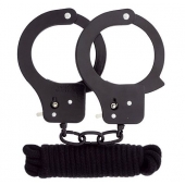 Чёрные наручники из листового металла в комплекте с веревкой BONDX METAL CUFFS LOVE ROPE SET - Dream Toys - купить с доставкой в Камышине